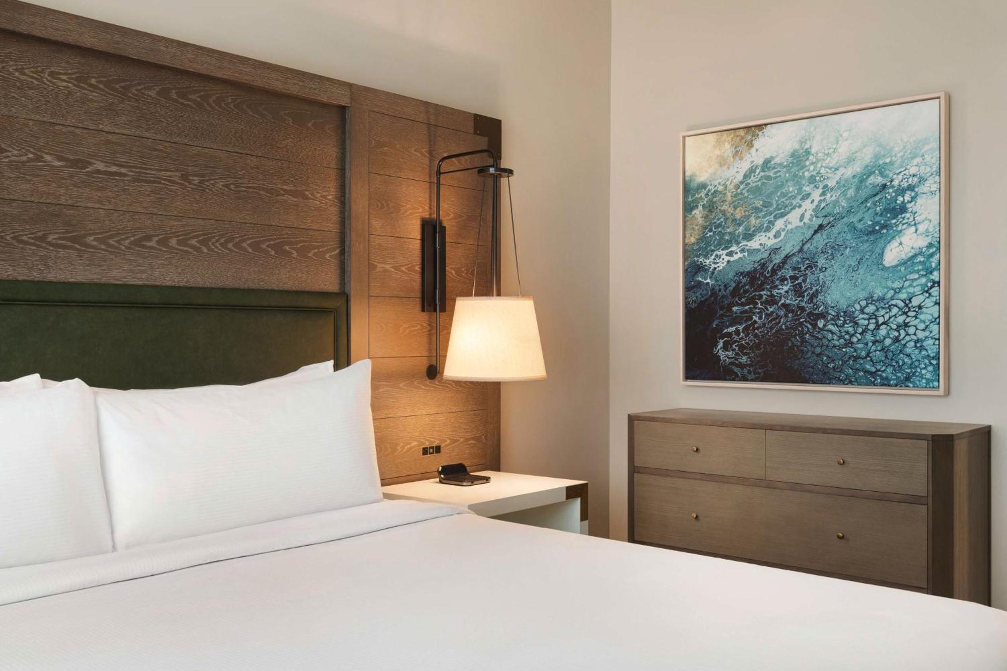Resort Embassy By Hilton Panama Panama City Beach